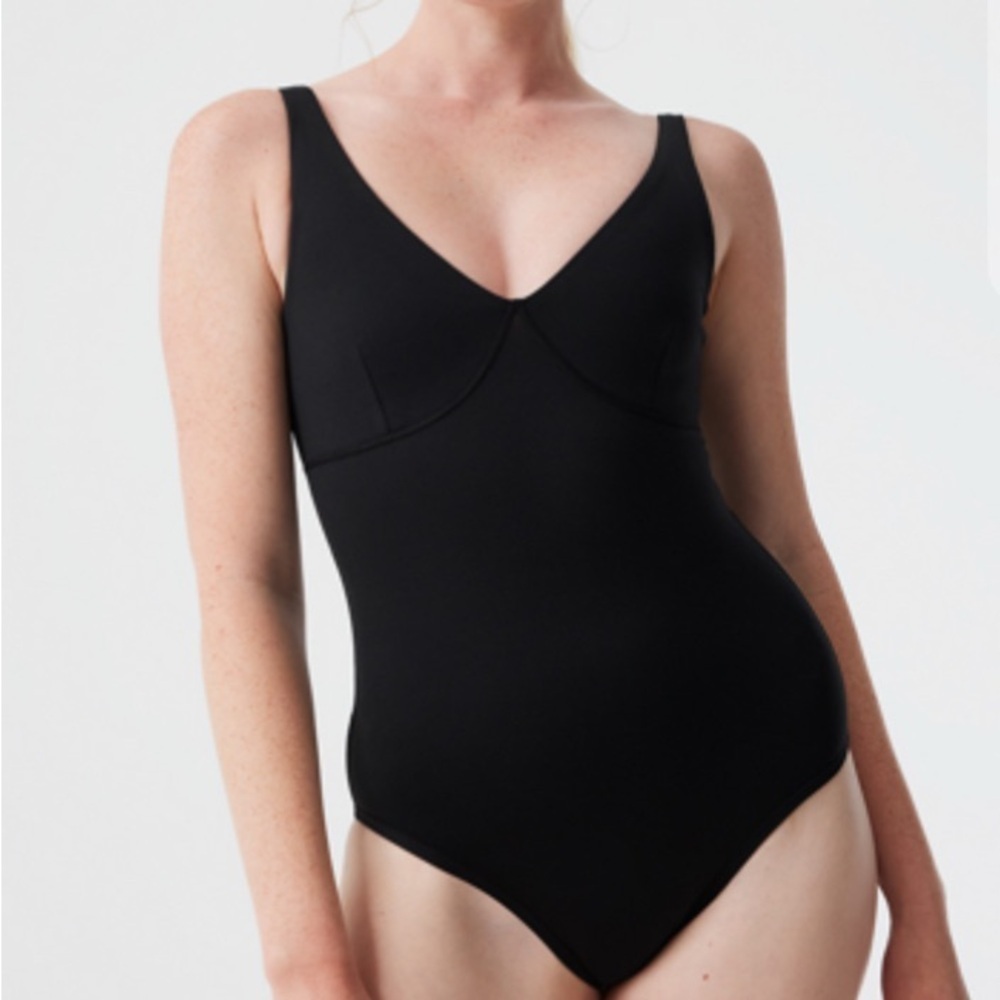 Outdoor Voices Flow Leotard In Black size small